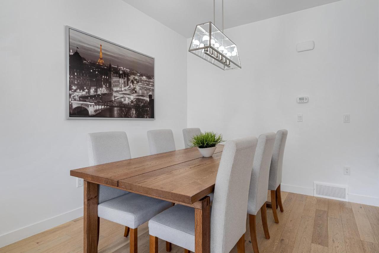 Luxury Spacious Private House Near City Centre YYC Dış mekan fotoğraf