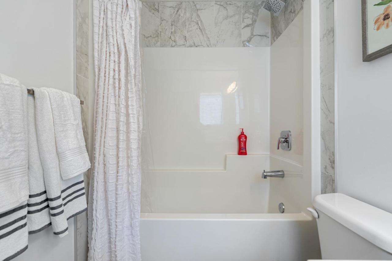 Luxury Spacious Private House Near City Centre YYC Dış mekan fotoğraf