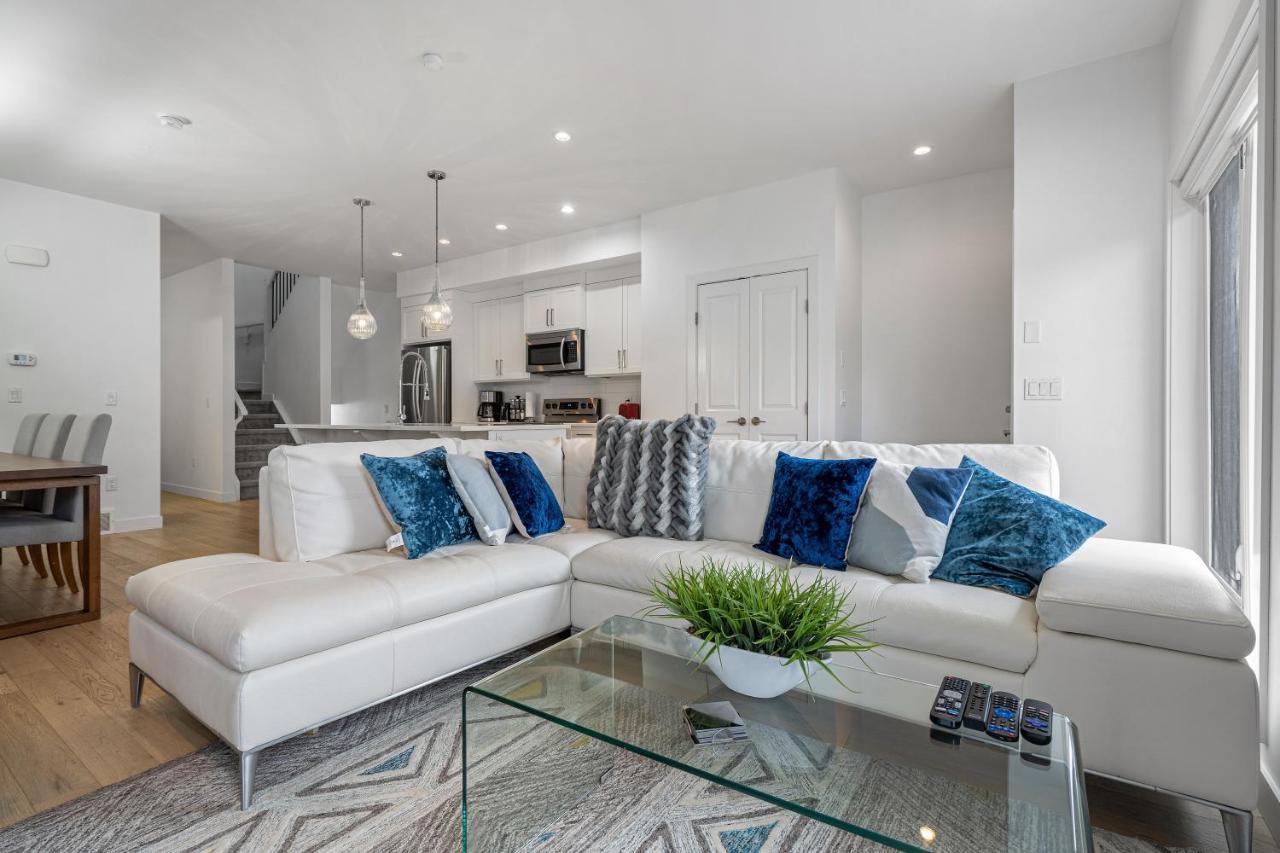 Luxury Spacious Private House Near City Centre YYC Dış mekan fotoğraf